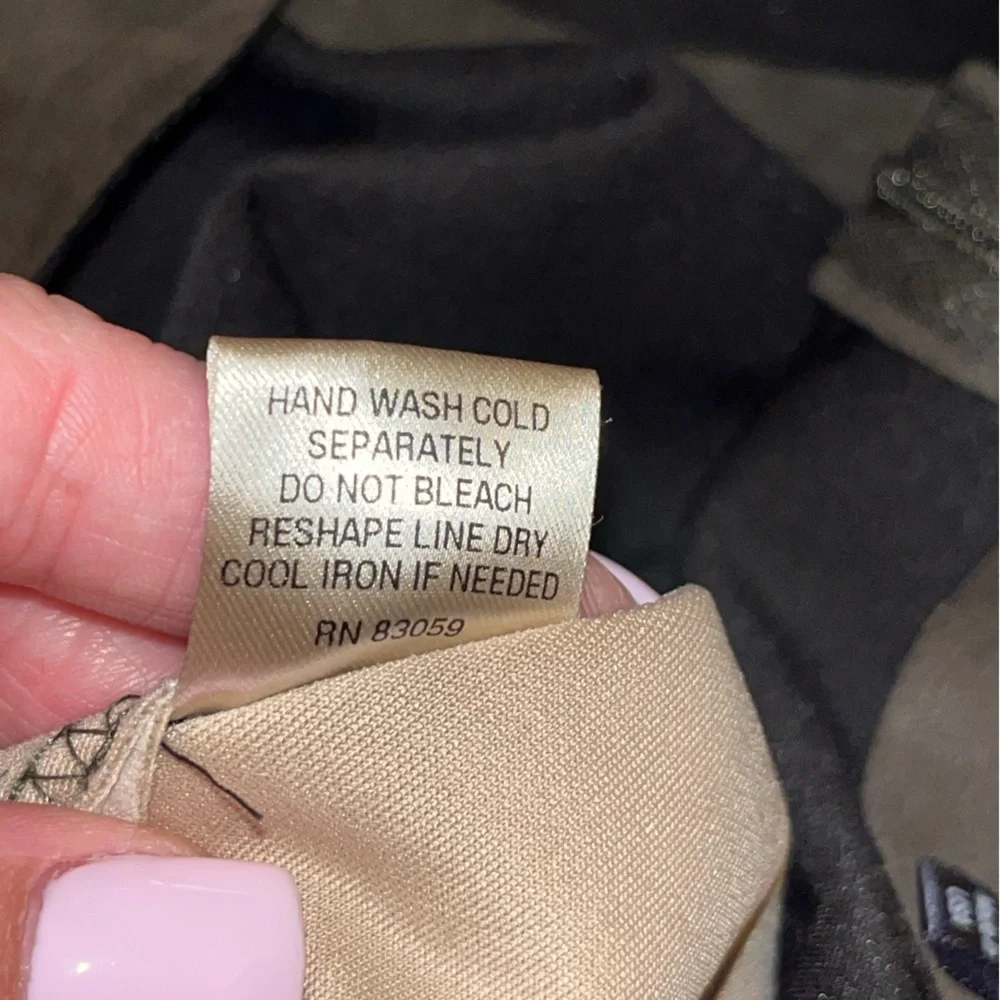 Abbeline colorblock mini skirt olive green cream size 10 fall neutral career